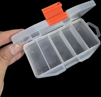 SELECT LURE BOX 1005 136/84/30MM