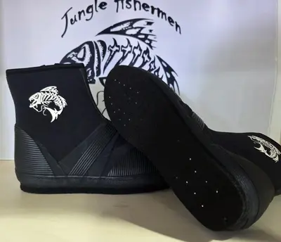 נעליים נאופרן לבד+ניטים למניעת החלקה מידה 46