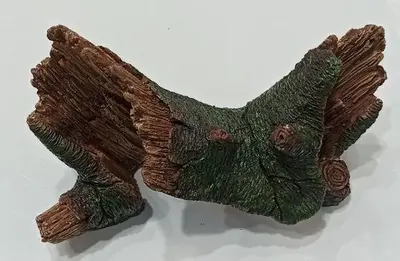 דקורציה דמוי עץ