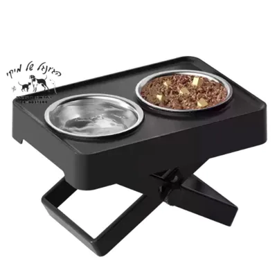 מעמד שתיה ואוכל לכלב שחור